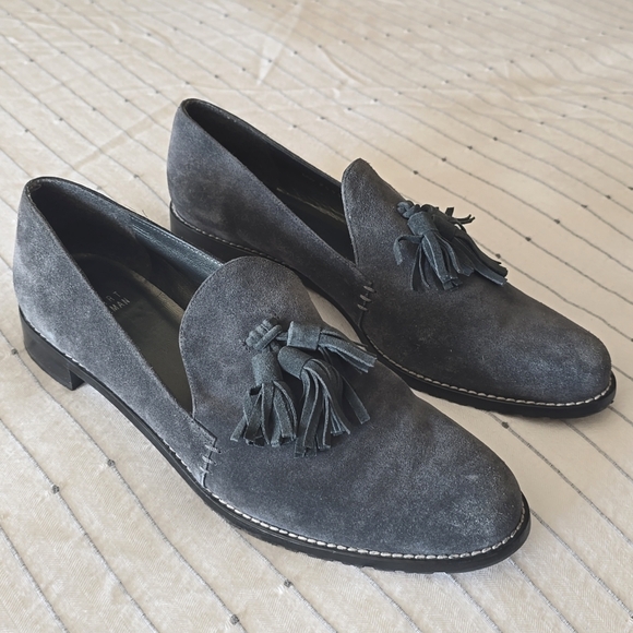 Stuart Weitzman suede loafers - Picture 3 of 14